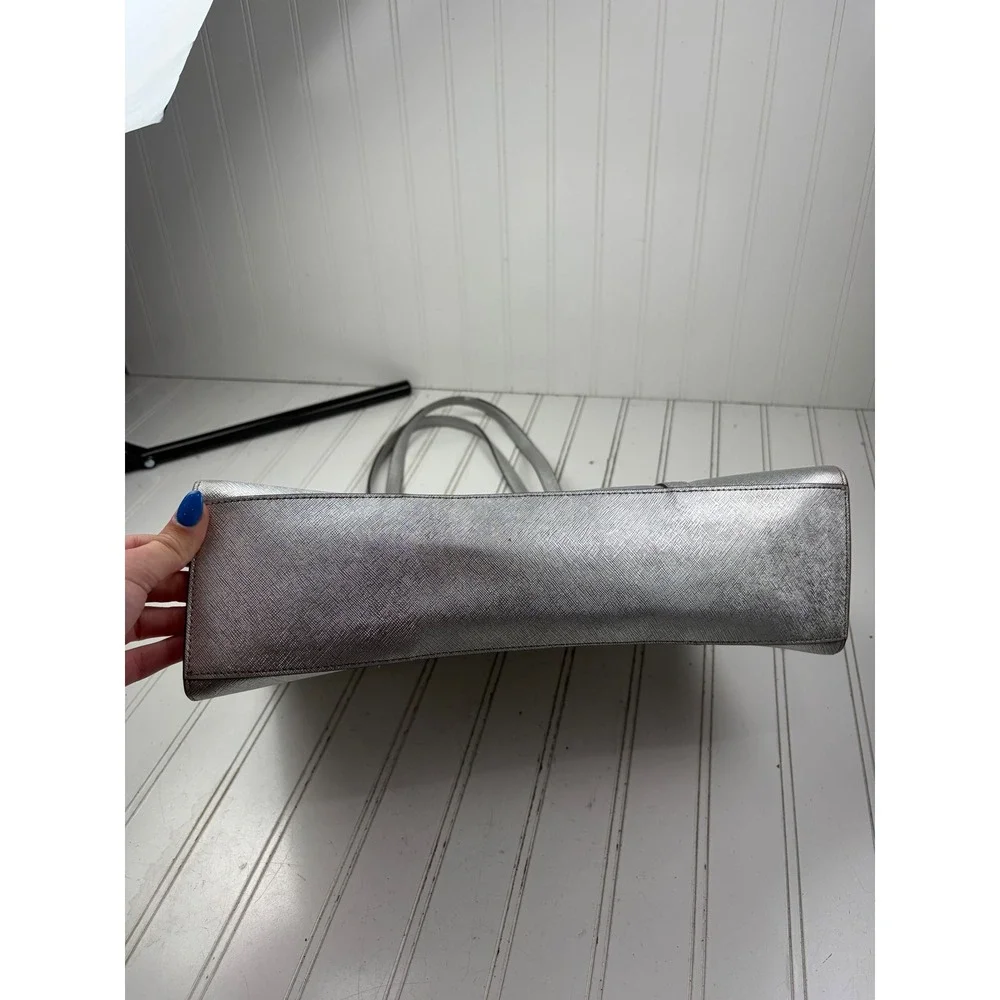 Kate Spade Vintage Silver Metallic Saffiano Leather Kenzie Shoulder Bag Purse